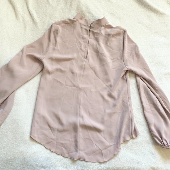 Aritzia Babaton Granados Blouse Nude Pink Mock Neck Long Sleeve Top Medium - Picture 3 of 4